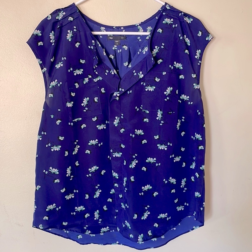 Size M GAP Peasant Tank Like New!